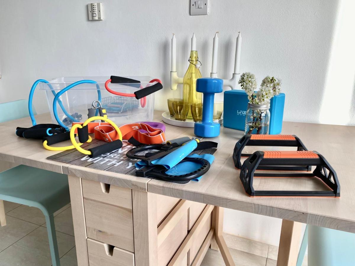 Ev Zin - Modern, Cozy, 1 Bed, Pool, 2 Balconies, A105 Daire Pafos Dış mekan fotoğraf